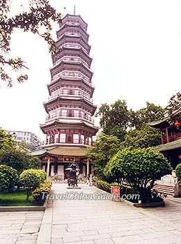 The elegant Hua Pagoda